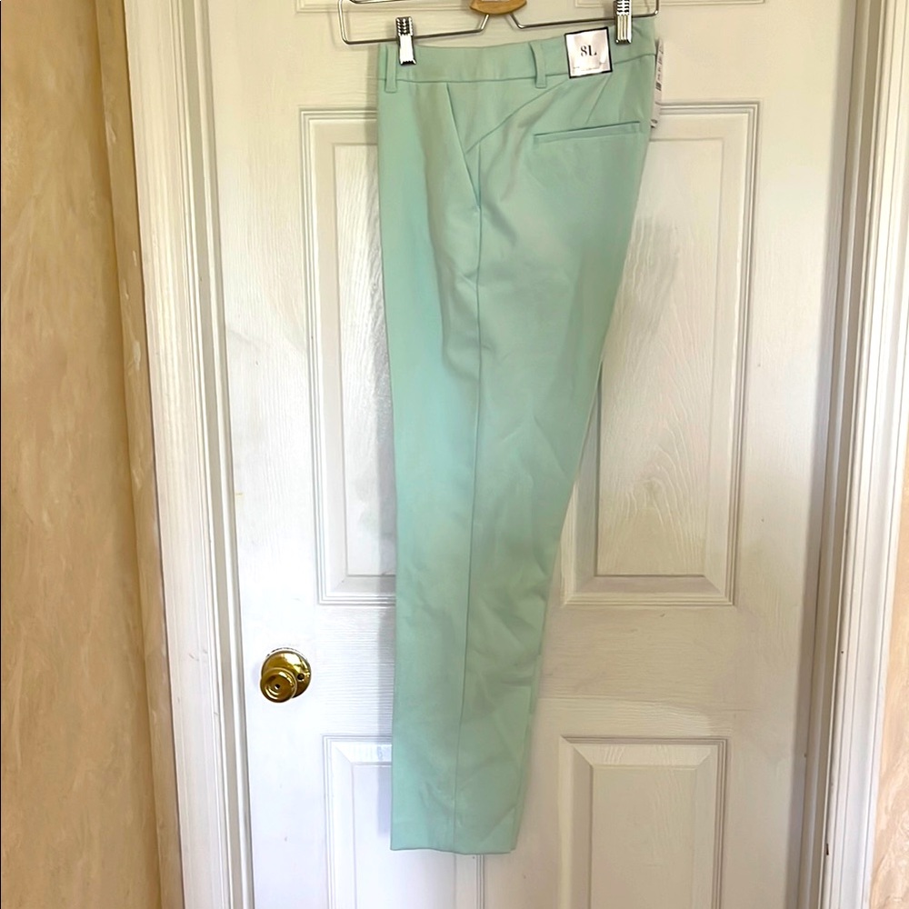 White House Black Market Mint Green Pants - size 8L